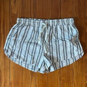 Billabong short shorts